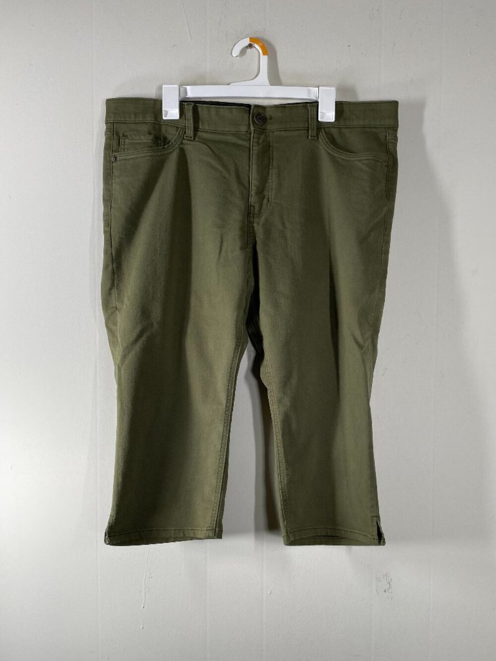 Liz Claiborne Sara Crop Jeans Women's 18 Mid Rise Green Casual Pants